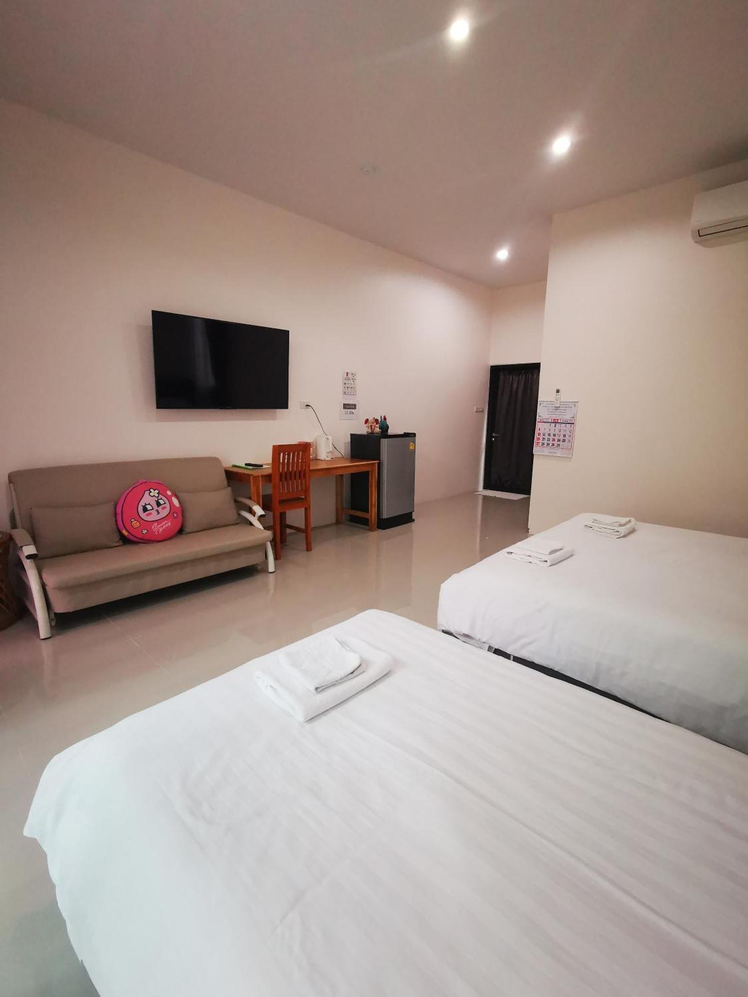 บุญเมืองน่าน Hotel Exterior photo